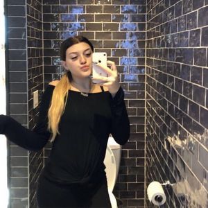 Meet your Posher, Isabella